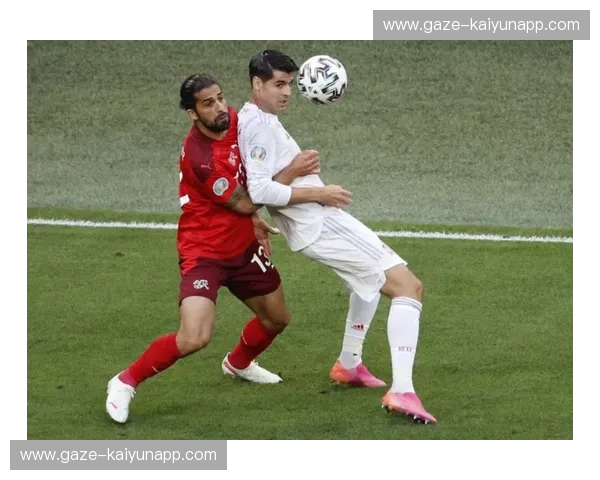 摔跤角球:在对抗与精准之间,踢出你的不服输 摔跤角球:在对抗与精准之间,踢出你的不服输